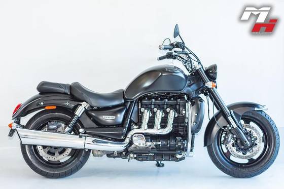 TRIUMPH ROCKET III ROADSTER TRIUMPH ROCKET III ROADSTER